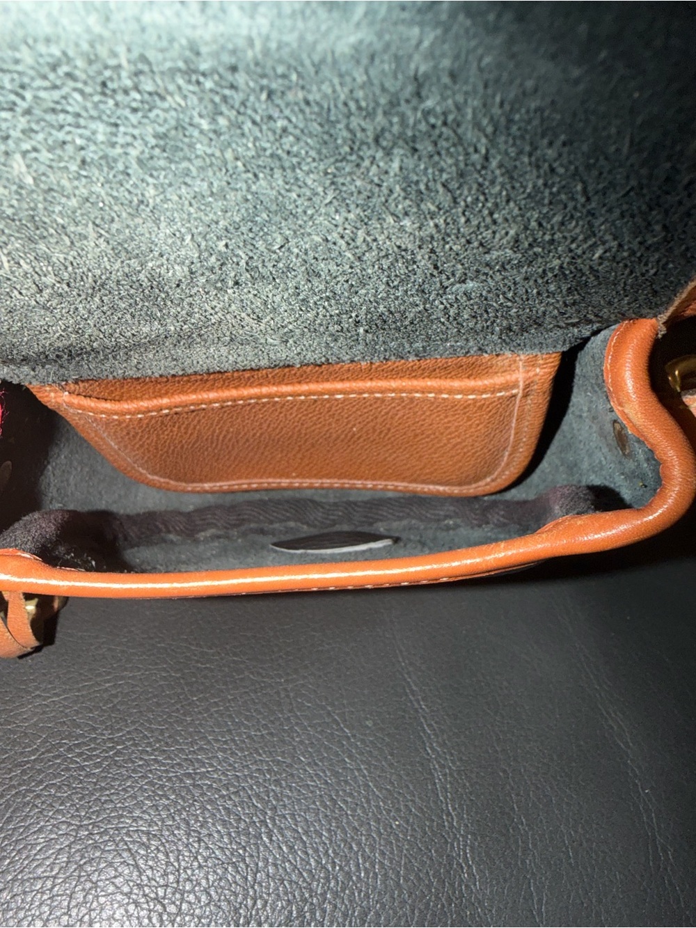 Dooney & Bourke Big Duck Crossbody With Matching Coin Purse - Picture 12 of 15